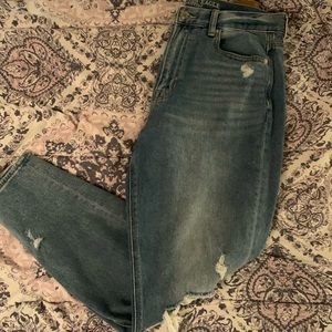 American eagle mom jeans